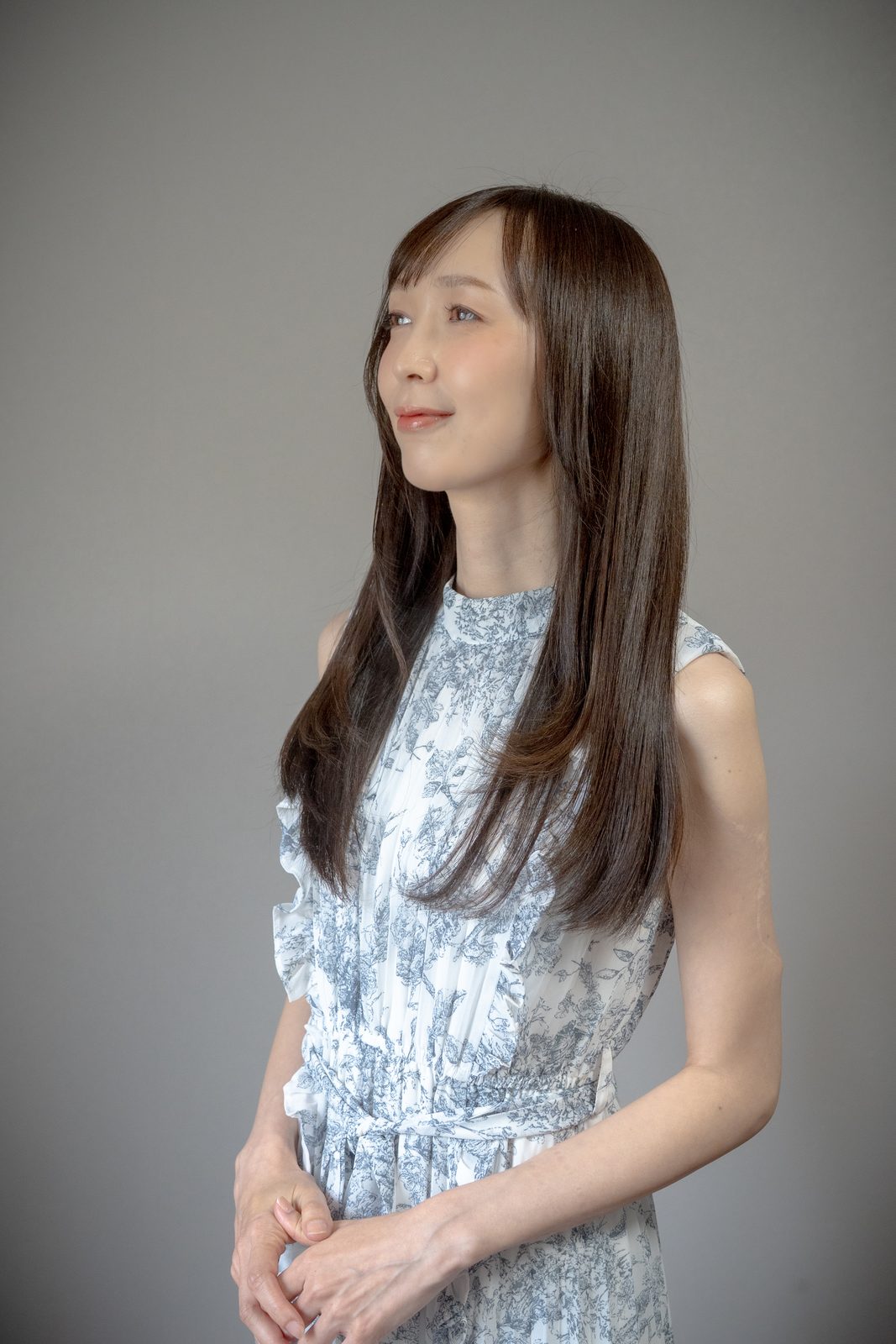 ユルムでヘアメイクを終えたサニーさん